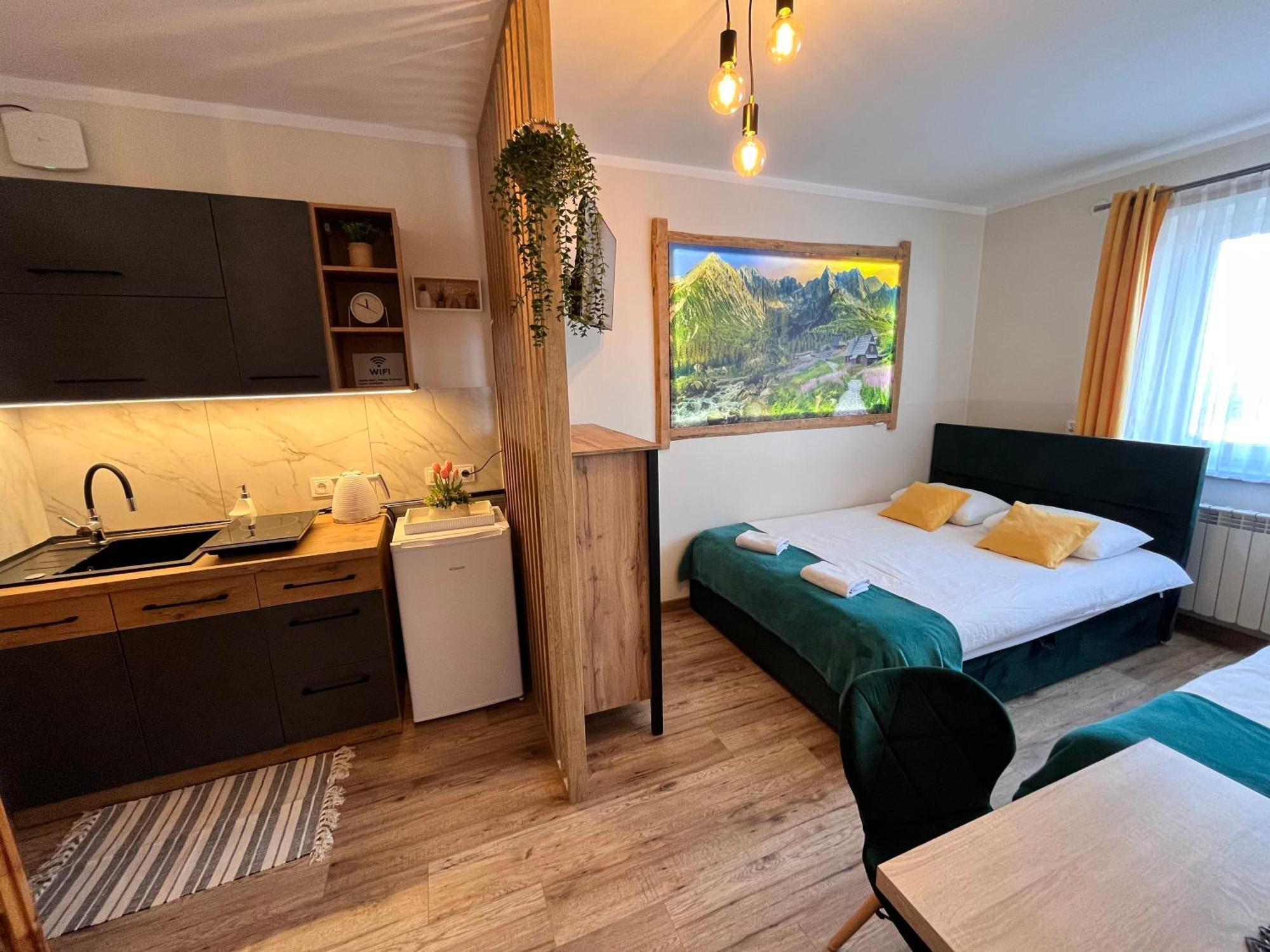 Widokowy Apartament - Pokoje Goscinne Banska Wyzna Exteriör bild