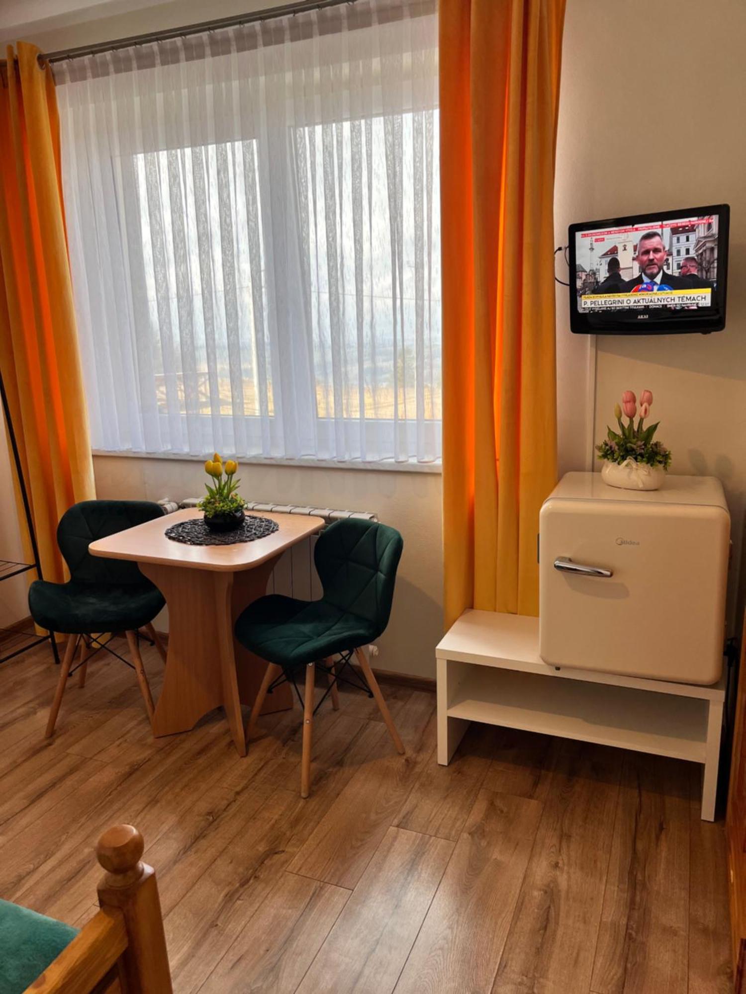 Widokowy Apartament - Pokoje Goscinne Banska Wyzna Exteriör bild