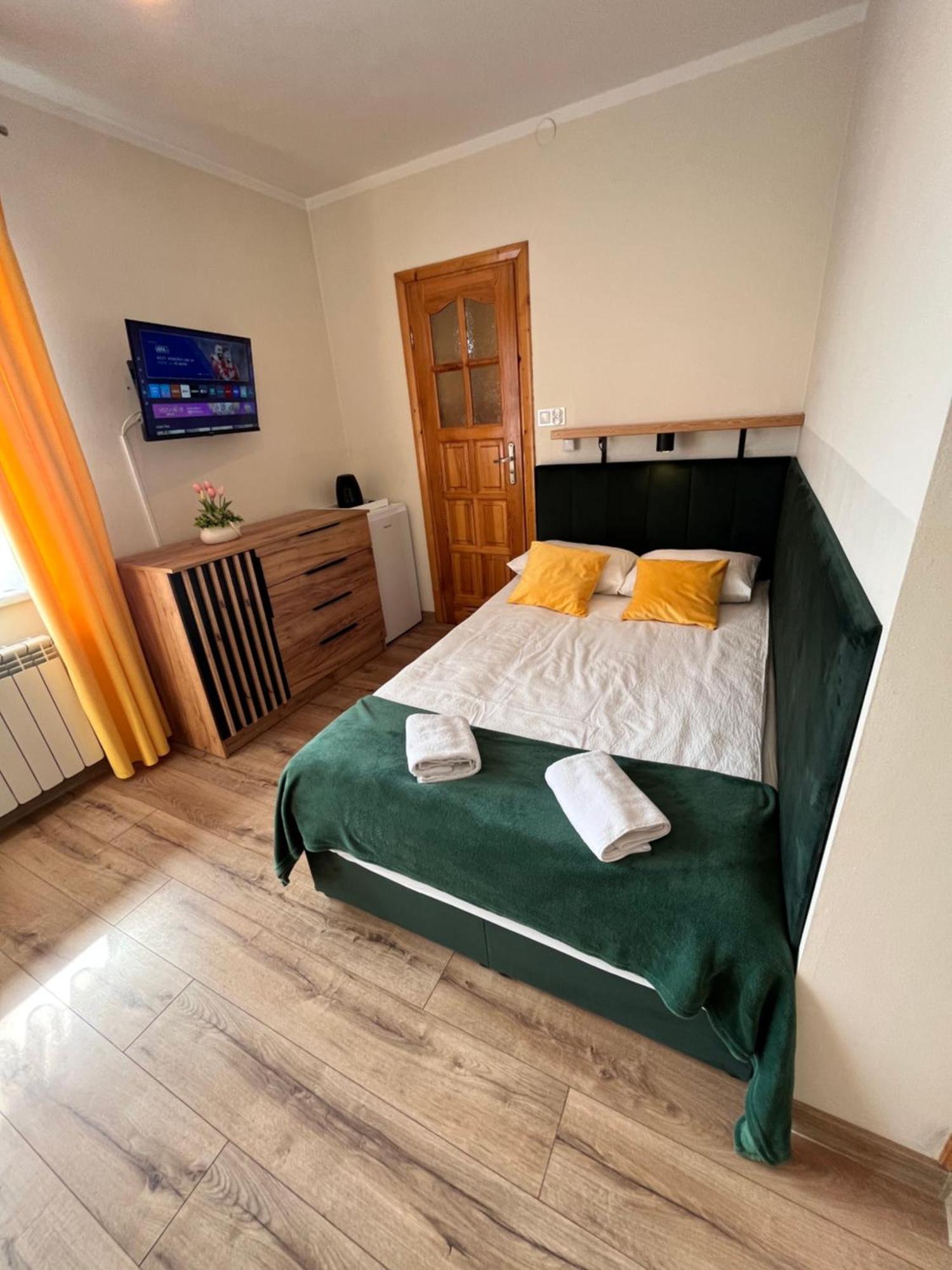 Widokowy Apartament - Pokoje Goscinne Banska Wyzna Exteriör bild